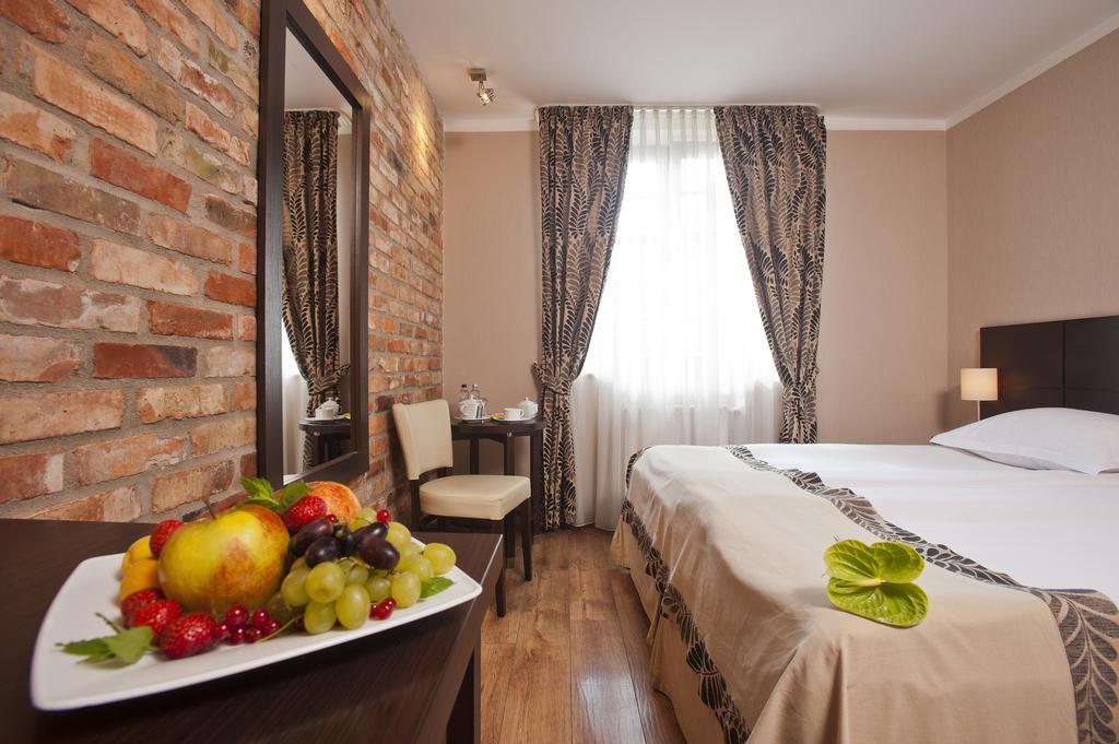 Hotel Bonum Old Town غدانسك الغرفة الصورة