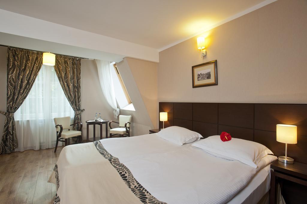 Hotel Bonum Old Town غدانسك الغرفة الصورة